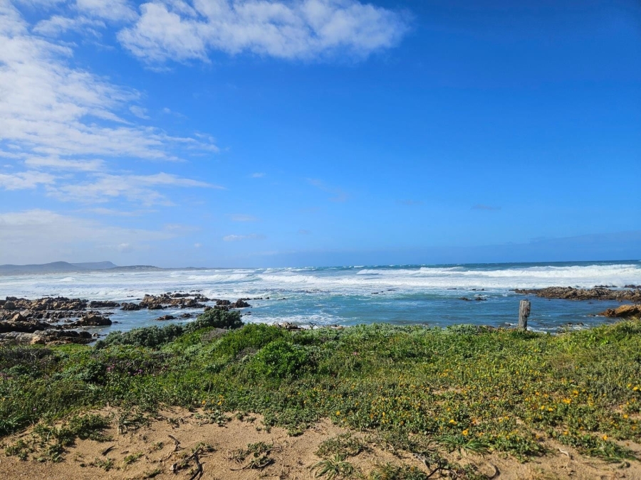 0 Bedroom Property for Sale in Pearly Beach Western Cape